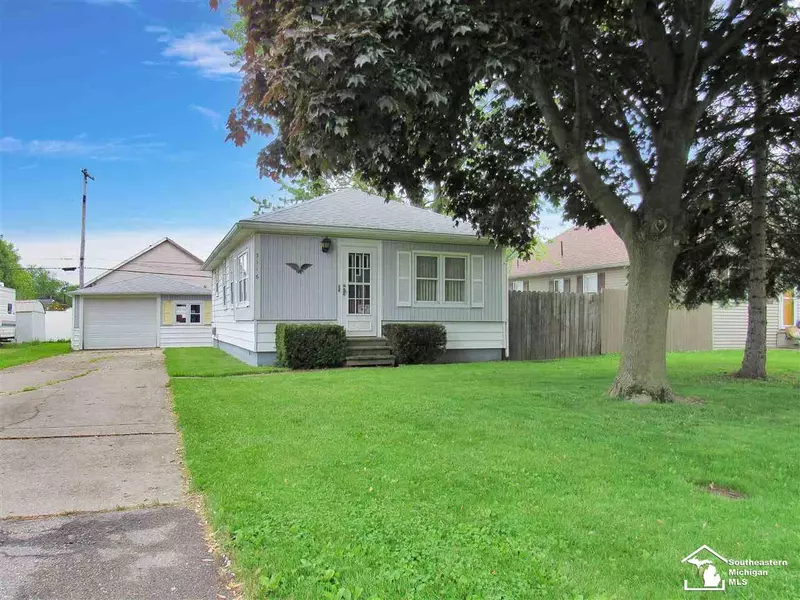 3116 Navarre, Monroe, MI 48162