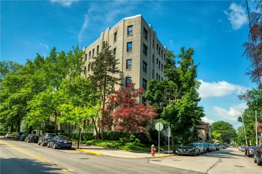 372 S Highland Ave #503, Pittsburgh, PA 15206