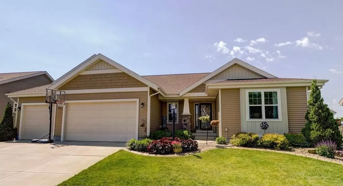 916 Rumley Run, Deforest, WI 53532