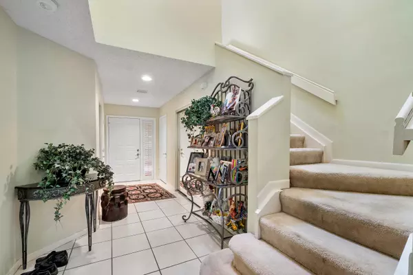 Boca Raton, FL 33486,5111 Pointe Emerald LN