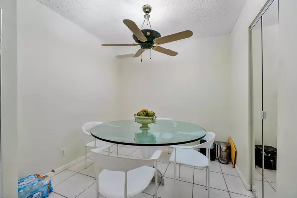 Boca Raton, FL 33486,5111 Pointe Emerald LN