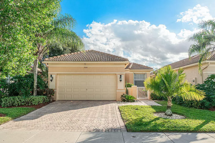 7045 Cataluna CIR, Delray Beach, FL 33446