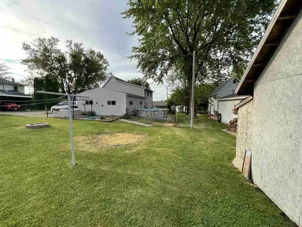 Lancaster, WI 53813,331 E Oak St