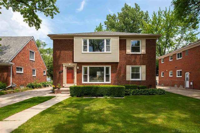 1992 VERNIER RD, Grosse Pointe Woods, MI 48236