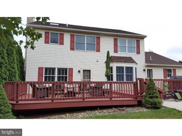 Bethlehem, PA 18020,4115 TAMARACK TRL