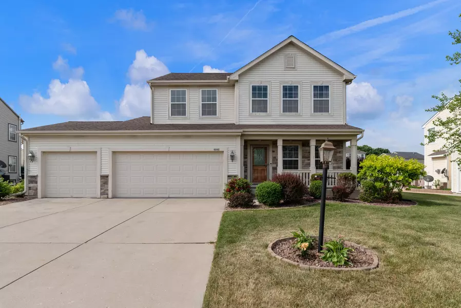 8242 S Preserve Way, Franklin, WI 53132