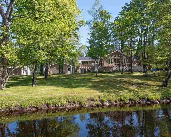 4671 River Bend Rd, Rhinelander, WI 54501