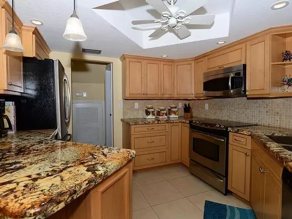 Jupiter, FL 33477,126 Seabreeze CIR 126