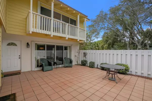 Jupiter, FL 33477,247 Seabreeze CIR