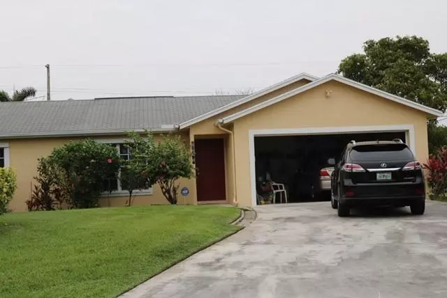 Port Saint Lucie, FL 34953,2255 SW Haycraft CIR