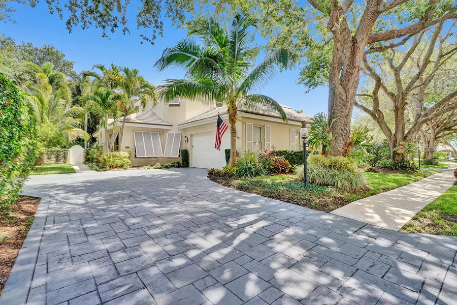 2701 Cypress Island DR, Palm Beach Gardens, FL 33410