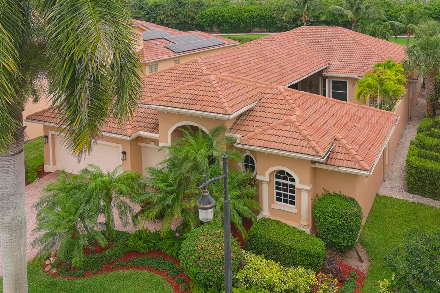 8024 Laurel Ridge CT, Delray Beach, FL 33446