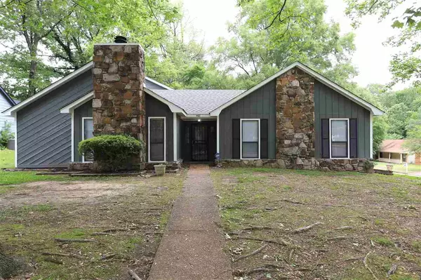 4421 HUNT CLIFF TRCE, Unincorporated, TN 38128