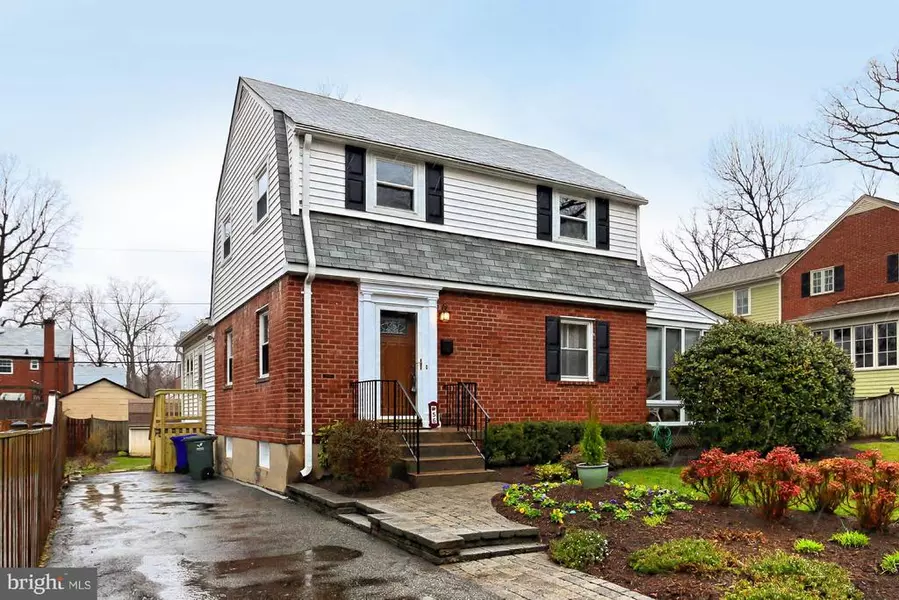 56 ABERDEEN ST, Arlington, VA 22204