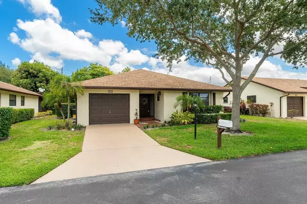 Greenacres, FL 33463,6460 Lakemont CIR