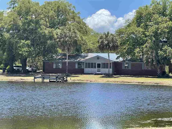 1332 Coastal Highway, Panacea, FL 32346