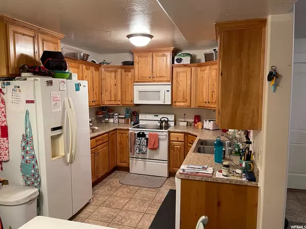 Payson, UT 84651,1045 S 1700 W #112