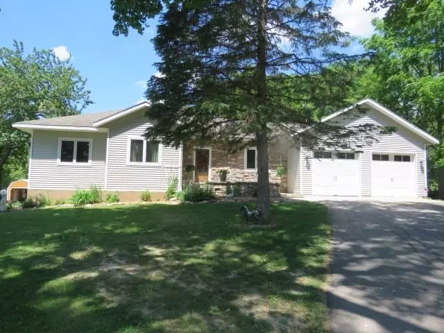 317 3rd St, Fox Lake, WI 53933-0000