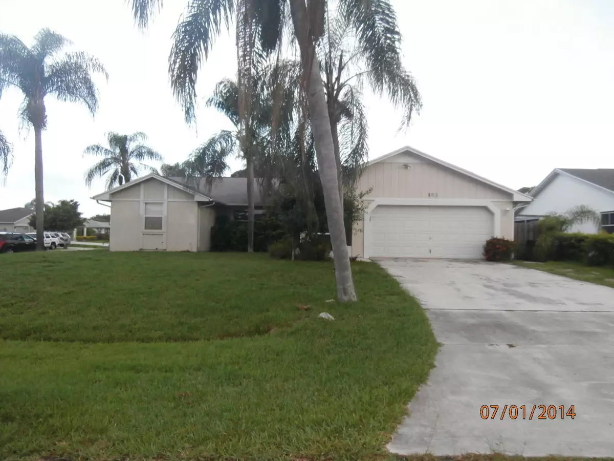 Port Saint Lucie, FL 34983,882 SE Forgal ST