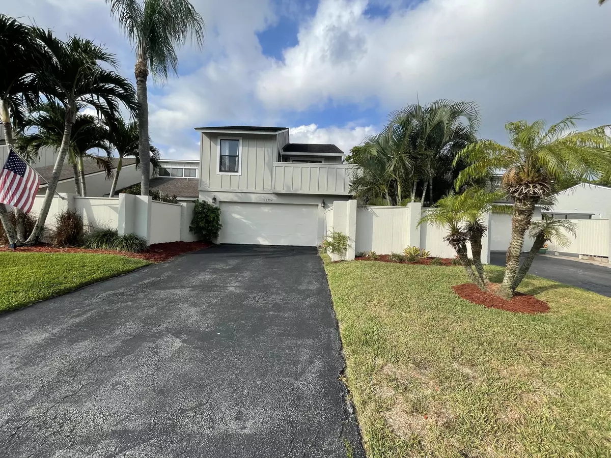 Wellington, FL 33414,12794 Spinnaker LN