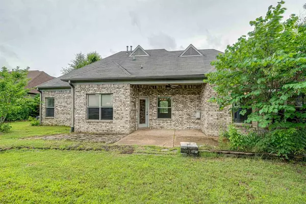 Oakland, TN 38060,15 WHISPERING CREEK CV