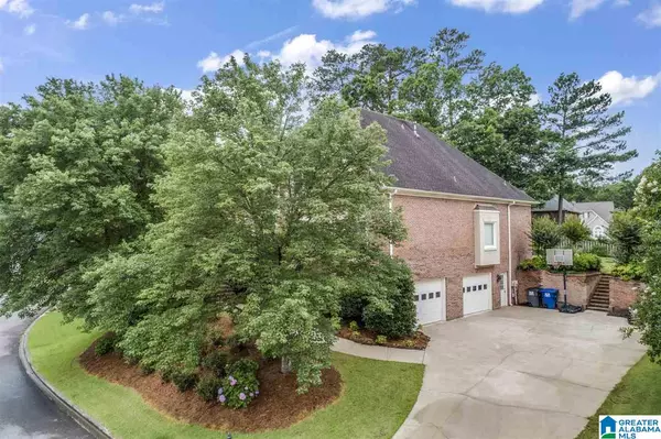 Hoover, AL 35244,924 COVE CIRCLE