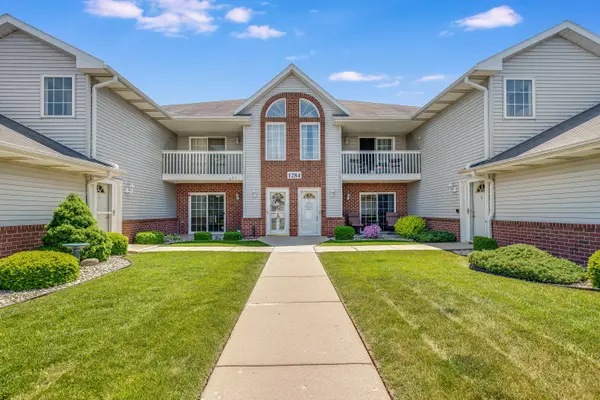 Somers, WI 53144,1284 Village Centre Dr Unit 2