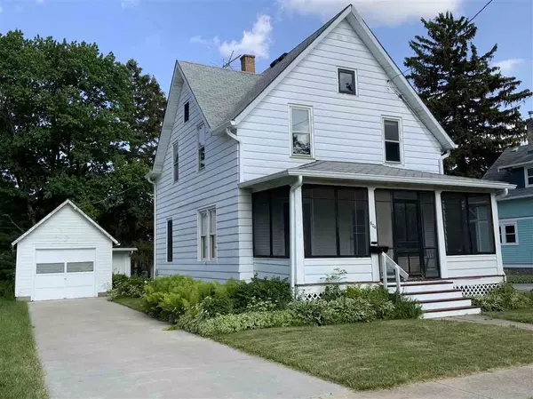 604 Robert St, Fort Atkinson, WI 53538