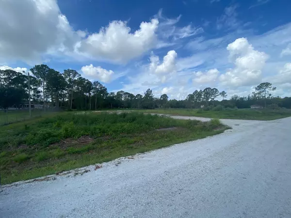 Xxxx 67th CT, The Acreage, FL 33470