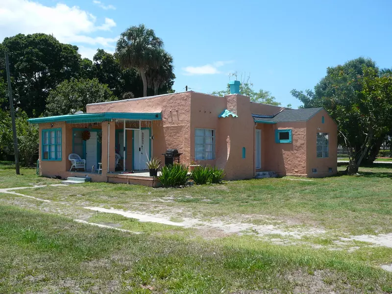 2405 Sunrise BLVD, Fort Pierce, FL 34982