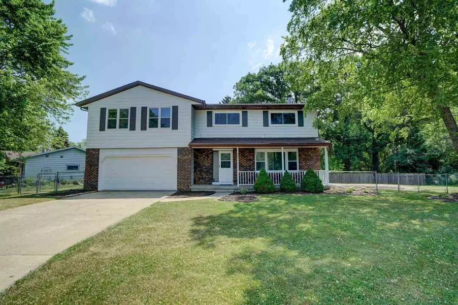 547 Elizabeth Ct, Sun Prairie, WI 53590