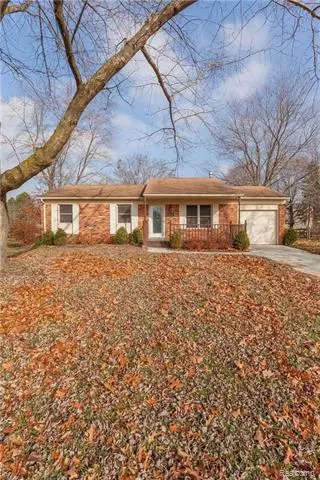 Wixom, MI 48393,3712 SUMMIT CRT