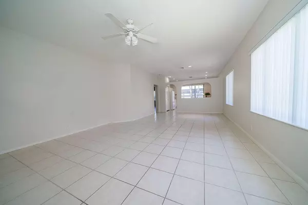 Boynton Beach, FL 33472,8015 Bellafiore WAY