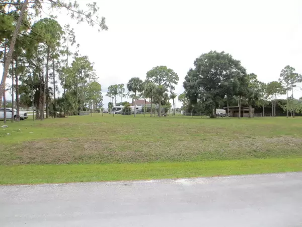 Loxahatchee, FL 33470,18512 N 90th ST