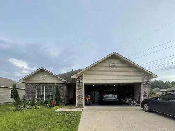 222 Lariat Drive, Austin, AR 72007