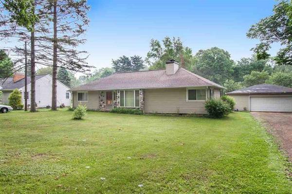 5647 MAPLEDALE, Jackson, MI 49201