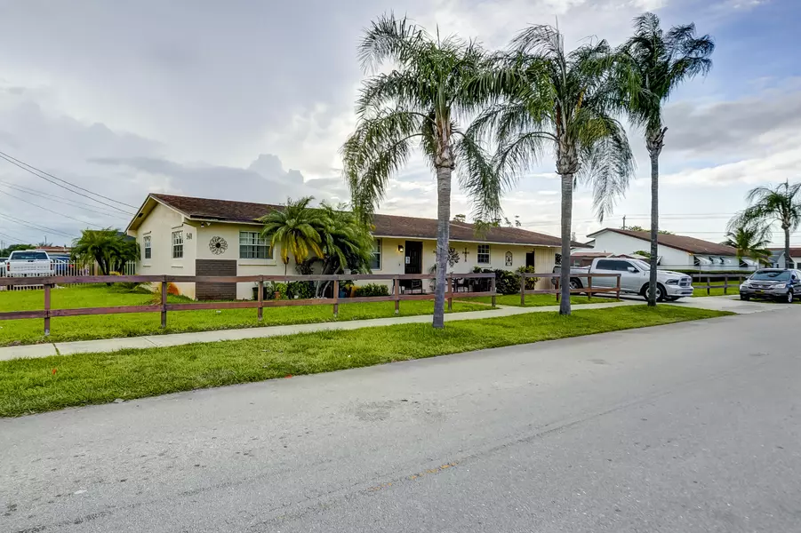 5401 SW 19th ST, West Park, FL 33023