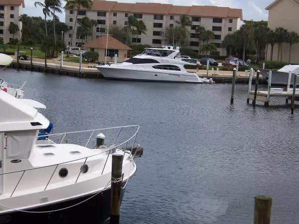 Jupiter, FL 33477,2401 Marina Isle WAY 201