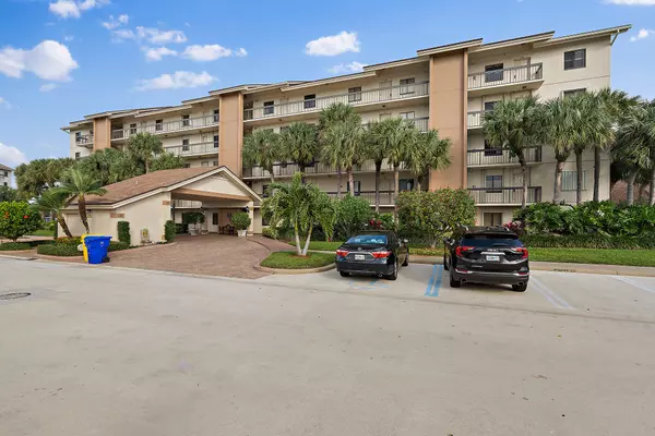 Jupiter, FL 33477,1101 Seafarer CIR 306