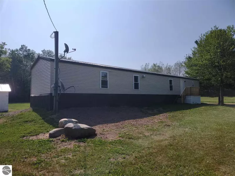 2148 Hull Road, Twining, MI 48766