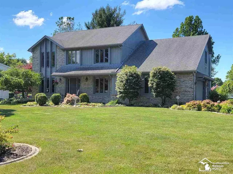 3191 Chanson Valley, Lambertville, MI 48144