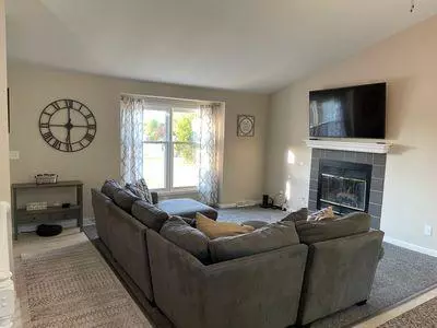 Twin Lakes, WI 53181,321 Sunburst Ave