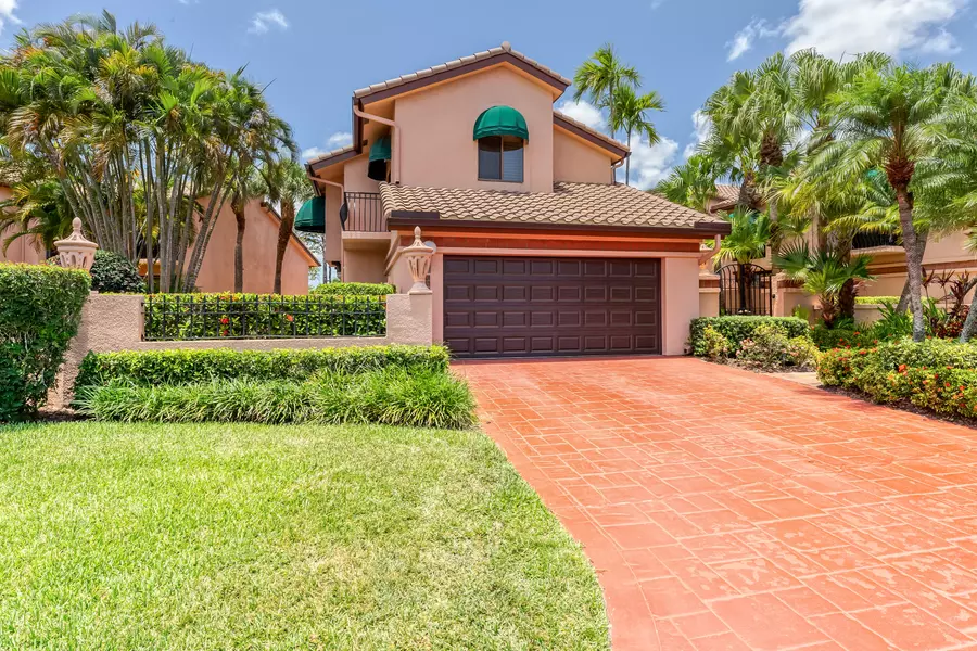 6483 Via Benita, Boca Raton, FL 33433