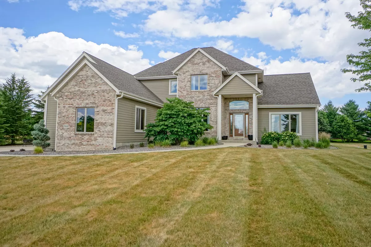 Summit, WI 53066,37640 Wildwood Ln