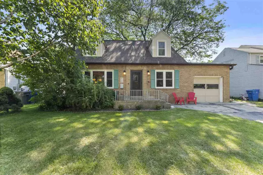 4702 Gordon Ave, Monona, WI 53716