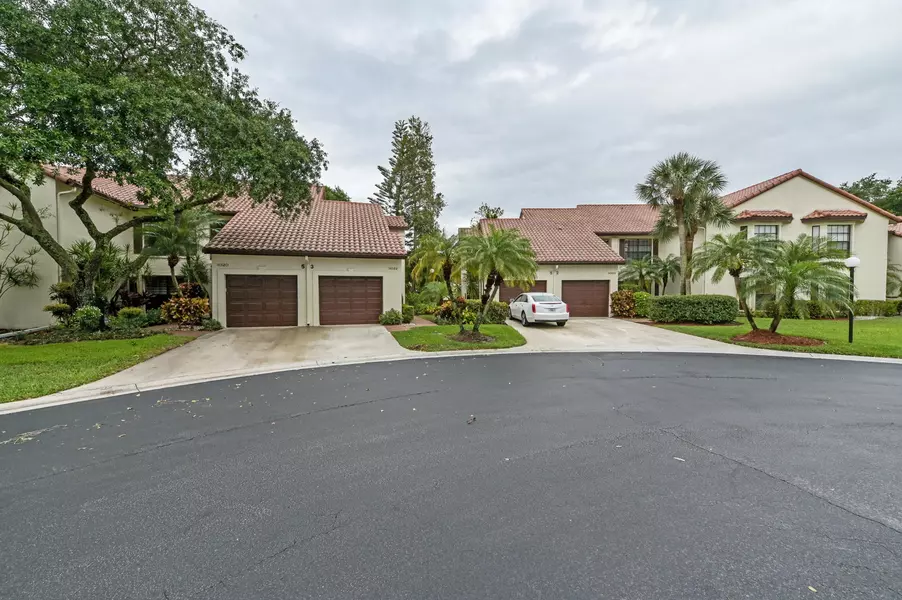 3022 Lucerne Park DR, Greenacres, FL 33467