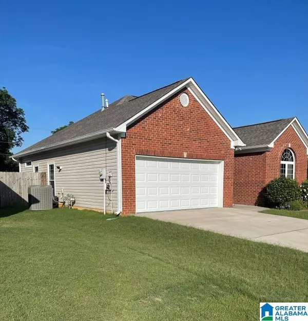 Leeds, AL 35094,8667 CEDAR SPRINGS CIRCLE