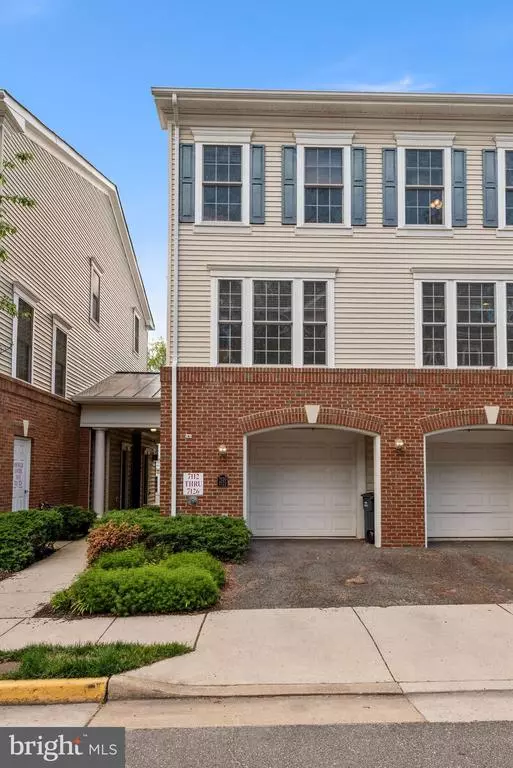 7122 MASON GROVE CT, Alexandria, VA 22306