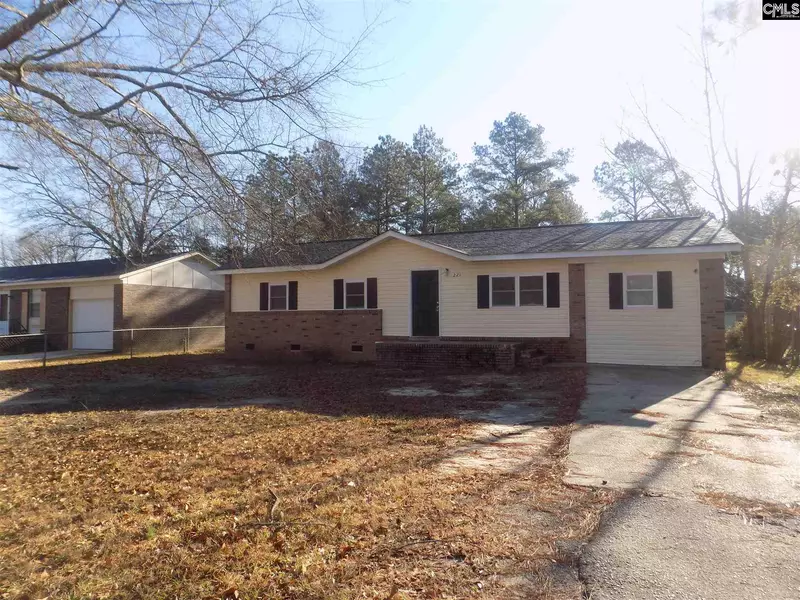 221 Ault Rd, Hopkins, SC 29061-8823