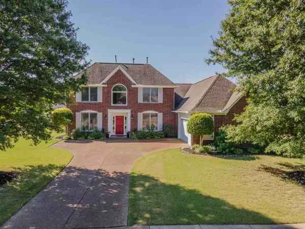 4840 RAINY PASS DR, Collierville, TN 38017